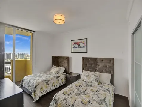 17875 Collins Avenue Sunny Isles Beach FL 33160
