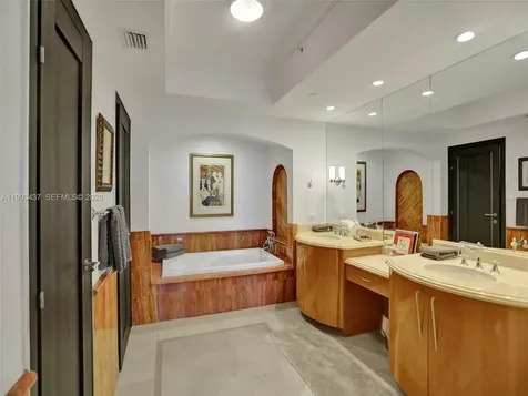 17875 Collins Avenue Sunny Isles Beach FL 33160