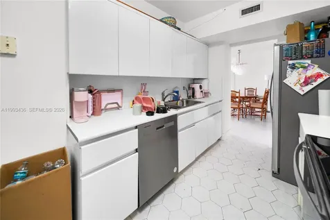 3800 Hillcrest Drive Hollywood FL 33021