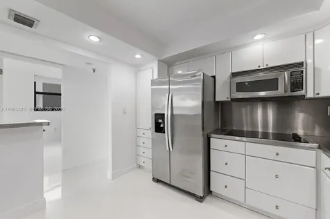 1623 Collins Avenue Miami Beach FL 33139