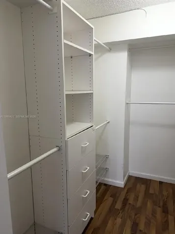 Hallandale Beach FL 33009