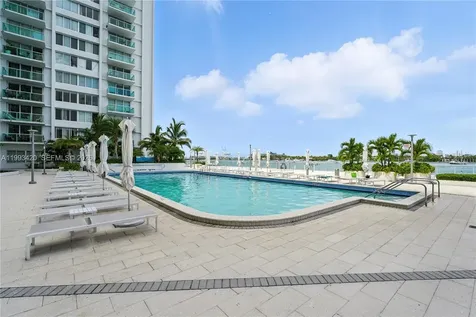 1000 West Avenue Miami Beach FL 33139