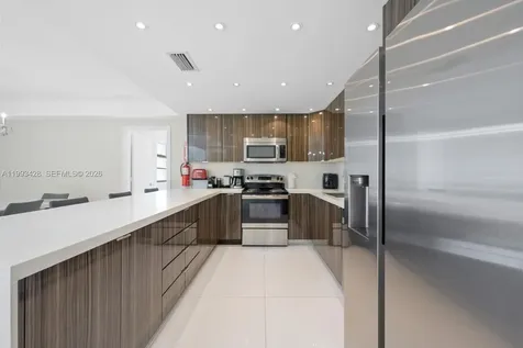19370 Collins Avenue Sunny Isles Beach FL 33160