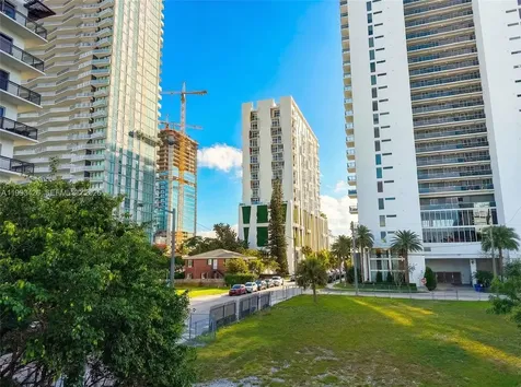 404 NE 27th Street Miami FL 33137