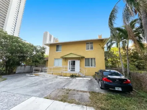 404 NE 27th Street Miami FL 33137