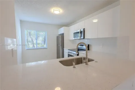 719 NW 208th Way Pembroke Pines FL 33029