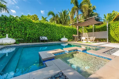 738 NE 72nd Terrace Miami FL 33138