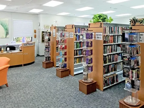 306 Newport T Deerfield Beach FL 33442