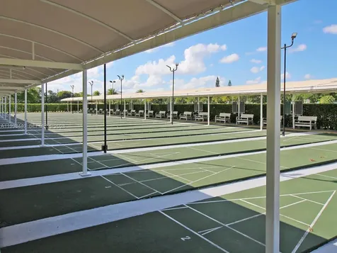 306 Newport T Deerfield Beach FL 33442