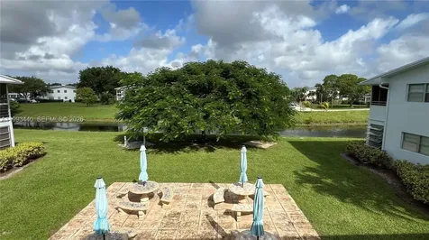 306 Newport T Deerfield Beach FL 33442