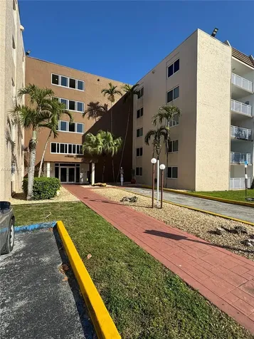 6960 Miami Gardens Drive Hialeah FL 33015