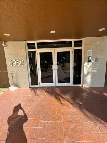 6960 Miami Gardens Drive Hialeah FL 33015