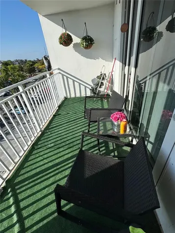 6960 Miami Gardens Drive Hialeah FL 33015