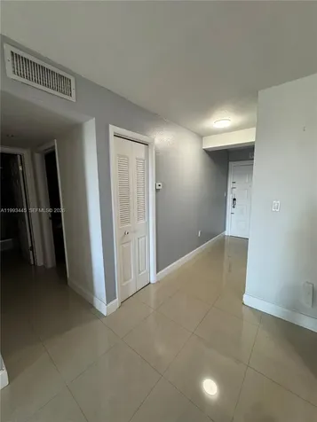 6960 Miami Gardens Drive Hialeah FL 33015