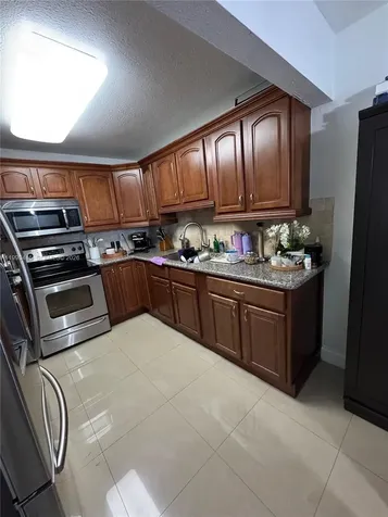 6960 Miami Gardens Drive Hialeah FL 33015