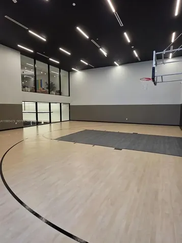225 N Miami Avenue Miami FL 33128