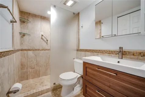 13924 SW 90th Terrace Miami FL 33186
