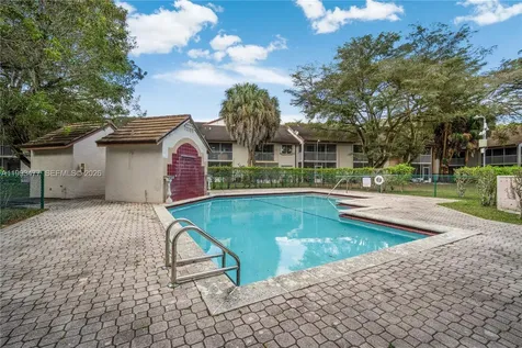 13924 SW 90th Terrace Miami FL 33186