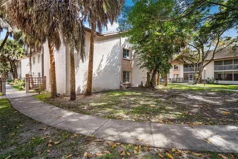 13924 SW 90th Terrace Miami FL 33186