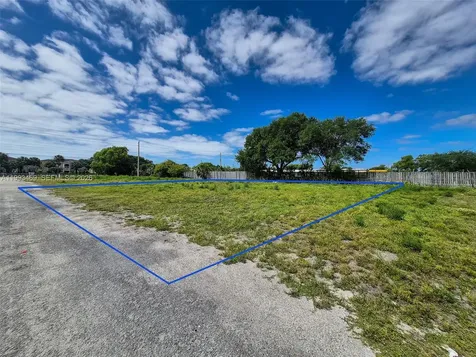 NW 19th Avenue Pompano Beach FL 33069