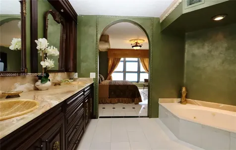 3530 Mystic Pointe Drive Aventura FL 33180