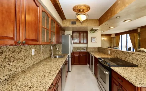 3530 Mystic Pointe Drive Aventura FL 33180