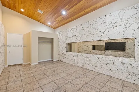 7997 SW 76th Avenue Miami FL 33143
