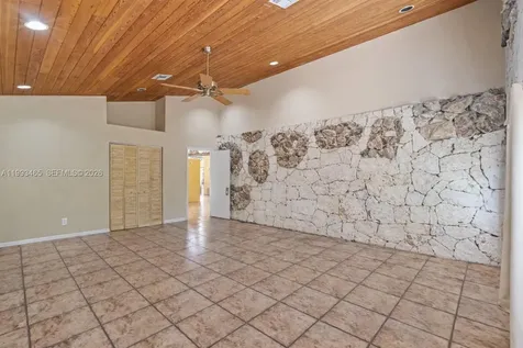 7997 SW 76th Avenue Miami FL 33143