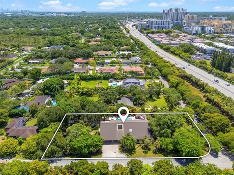 7997 SW 76th Avenue Miami FL 33143