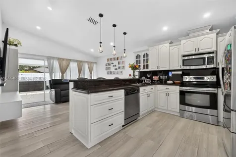 13758 SW 155th Terrace Miami FL 33177