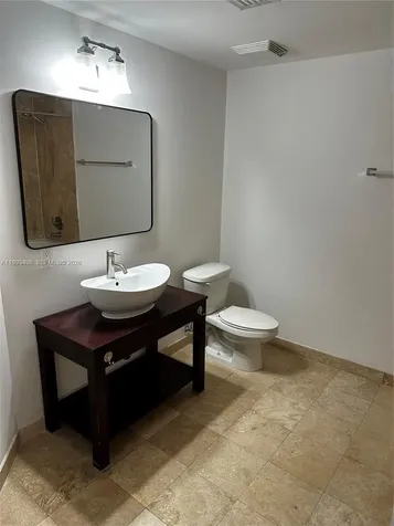 350 S Miami Avenue Miami FL 33130