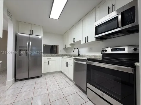 400 Commodore Drive Plantation FL 33325