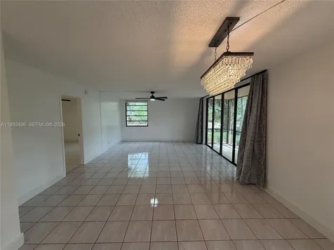 400 Commodore Drive Plantation FL 33325