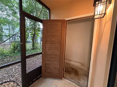 400 Commodore Drive Plantation FL 33325
