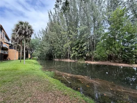 400 Commodore Drive Plantation FL 33325