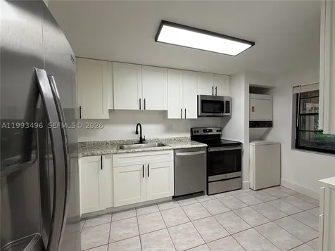 400 Commodore Drive Plantation FL 33325