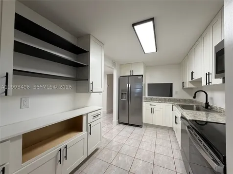 400 Commodore Drive Plantation FL 33325
