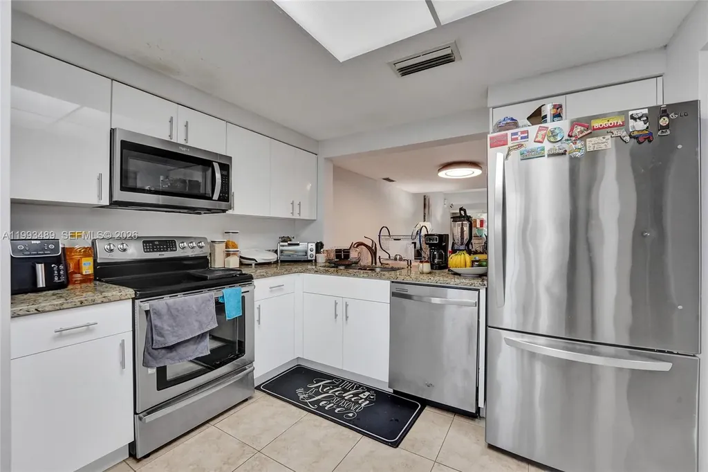 3592 NW 83rd Lane Sunrise FL 33351