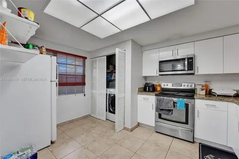 3592 NW 83rd Lane Sunrise FL 33351