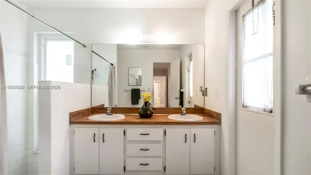 7101 NW 40th Street Coral Springs FL 33065