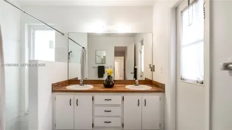 7101 NW 40th Street Coral Springs FL 33065