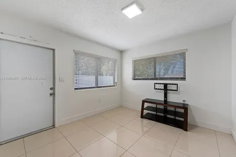 1911 NW 30th Street Miami FL 33142