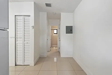 1911 NW 30th Street Miami FL 33142