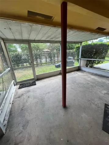 2605 NW 47th Terrace Lauderdale Lakes FL 33313