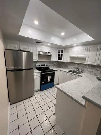 2605 NW 47th Terrace Lauderdale Lakes FL 33313