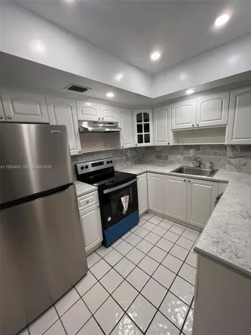 2605 NW 47th Terrace Lauderdale Lakes FL 33313
