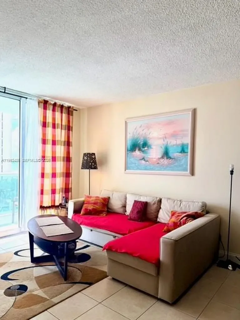 3901 S Ocean Drive Hollywood FL 33019