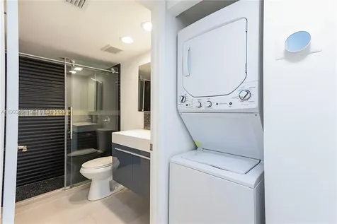 1621 Collins Avenue Miami Beach FL 33139