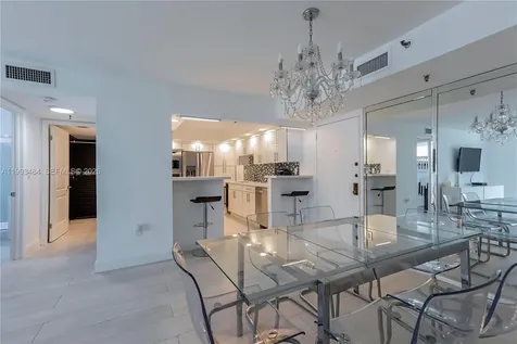 1621 Collins Avenue Miami Beach FL 33139