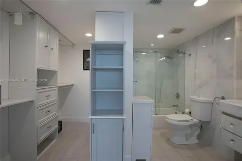 1621 Collins Avenue Miami Beach FL 33139